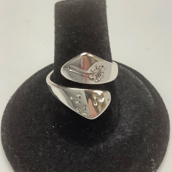 Dandelion Wishes Sterling Silver Adjustable Ring - Picture 3 of 15
